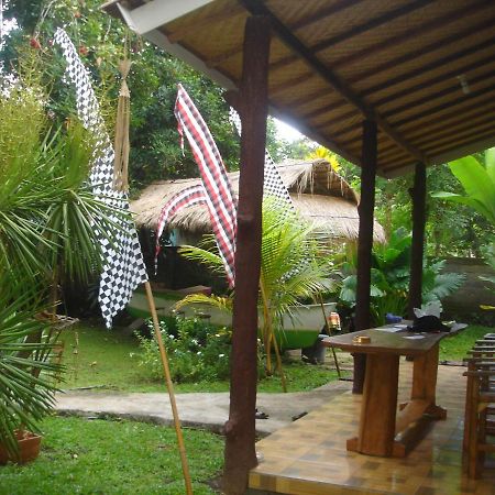 Dormitory Sedap Malam Singaraja  Exterior photo
