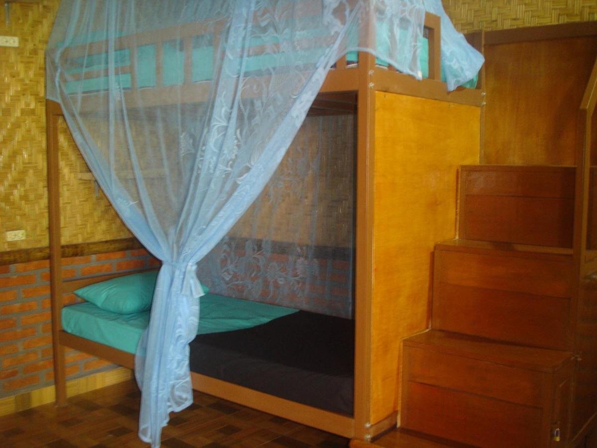 Dormitory Sedap Malam Singaraja  Exterior photo